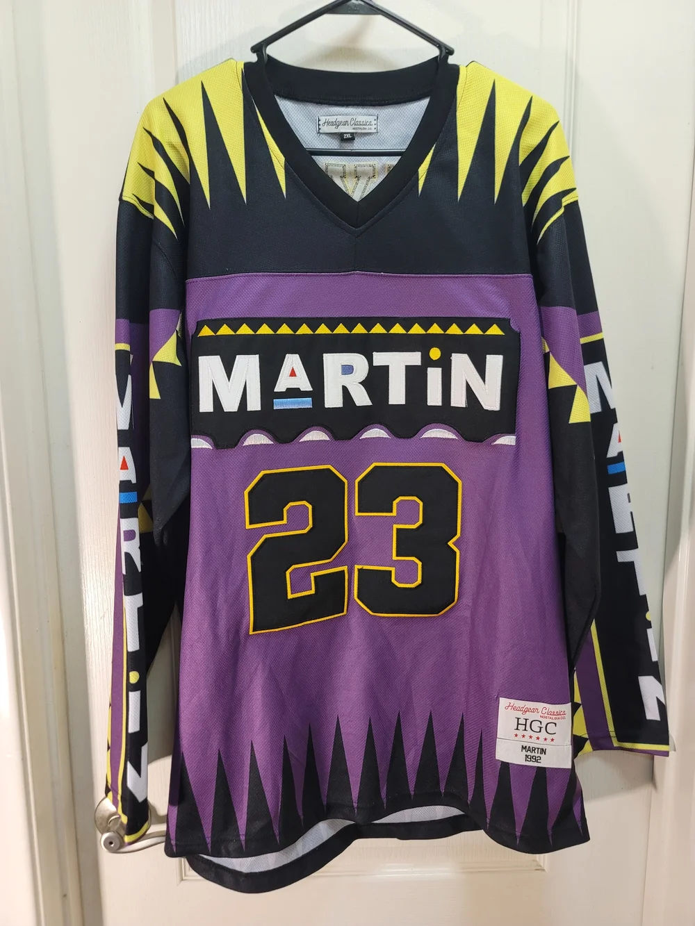 Martin Payne 23 V-Neck Sweater - Purple, Black & Yellow XXL - NWOT